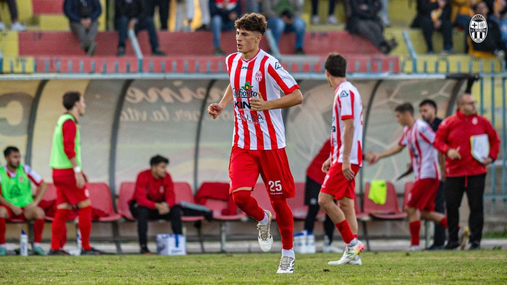 La S.S. Maceratese comunica il trasferimento di Fabio Lorenzi al Parma Calcio 1913