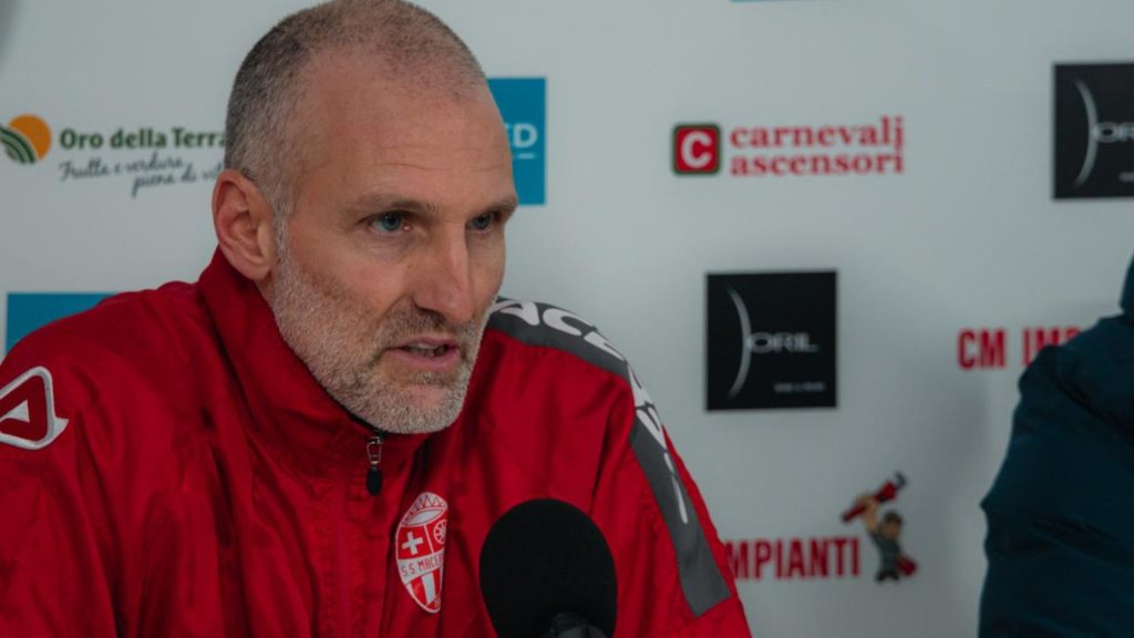 Maceratese, Lauro si presenta: ”Ho sentito subito la fiducia della società. Qui per la salvezza, non per fare bella figura”